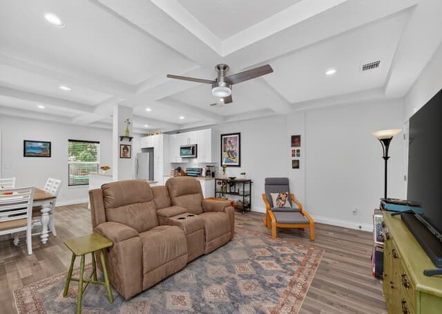 547  Belmont, San Antonio, TX 78202 — photo 6