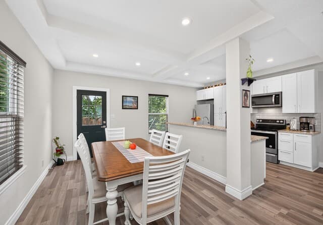 547  Belmont, San Antonio, TX 78202 — photo 9
