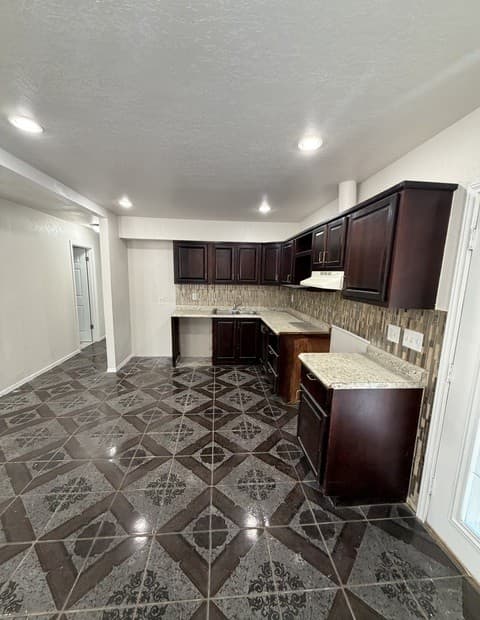 10707  Claymore, San Antonio, TX 78224 — photo 7