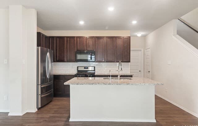 15219  Selene Vw, San Antonio, TX 78245 — photo 8