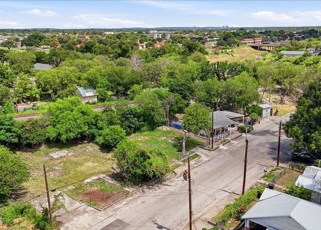 1201 S Comal, San Antonio, TX 78207 — photo 13