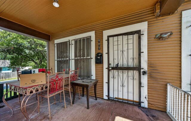 801 Aransas, San Antonio, TX 78210 — photo 5