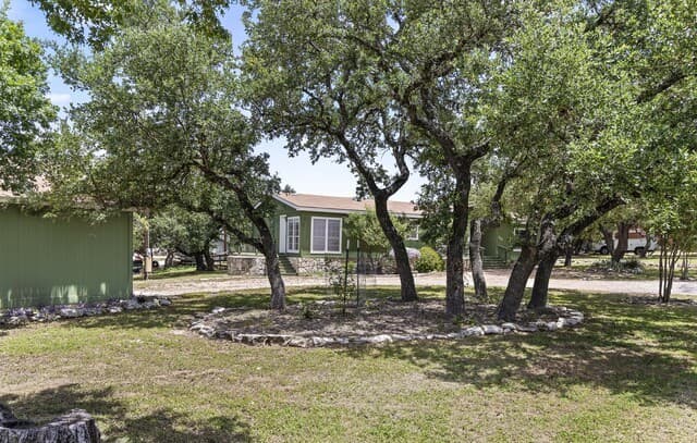 402 N Walnut Way, Boerne, TX 78006 — photo 4