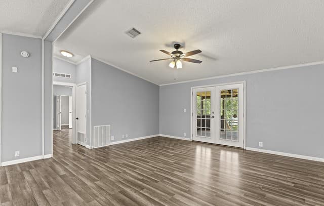 402 N Walnut Way, Boerne, TX 78006 — photo 7