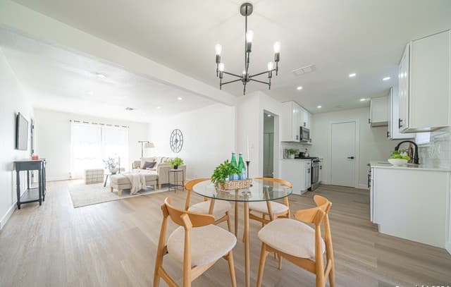 4339  Waikiki Dr