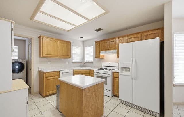 615  Claude W Black, San Antonio, TX 78203 — photo 15