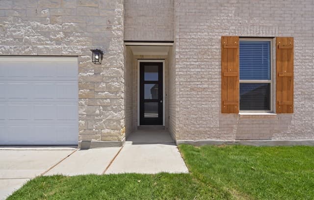 169 Thorny Grove