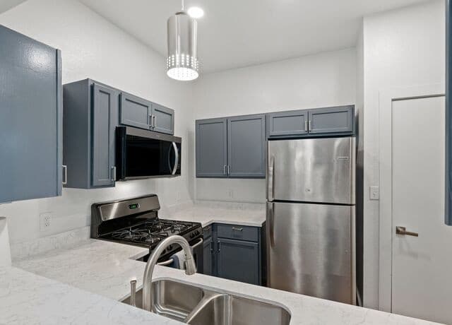400 E Guenther Street Unit 1102, San Antonio, TX 78210 — photo 15