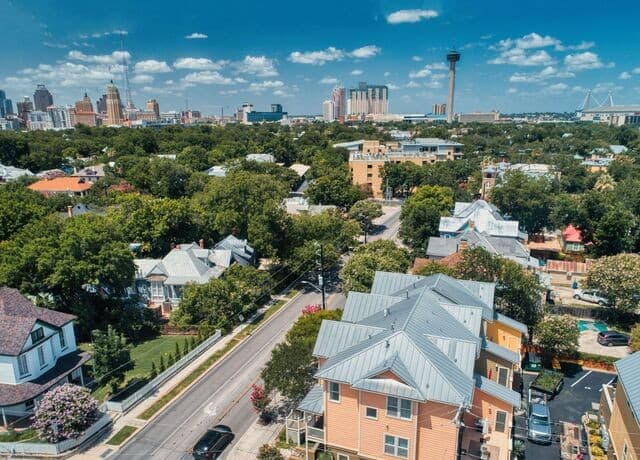 400 E Guenther Street Unit 1102, San Antonio, TX 78210 — photo 21