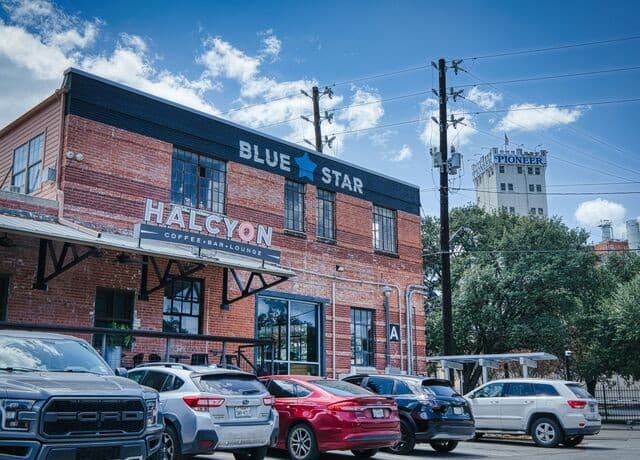 400 E Guenther Street Unit 1102, San Antonio, TX 78210 — photo 24