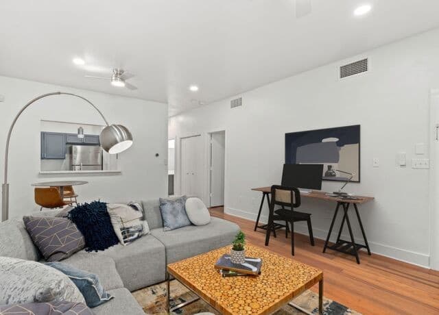 400 E Guenther Street Unit 1102, San Antonio, TX 78210 — photo 7