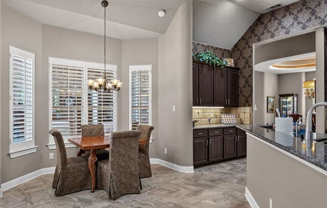 11  Westerleigh, San Antonio, TX 78218 — photo 11