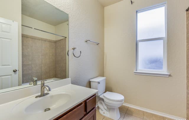 5723  White Oak Cv, San Antonio, TX 78253 — photo 17