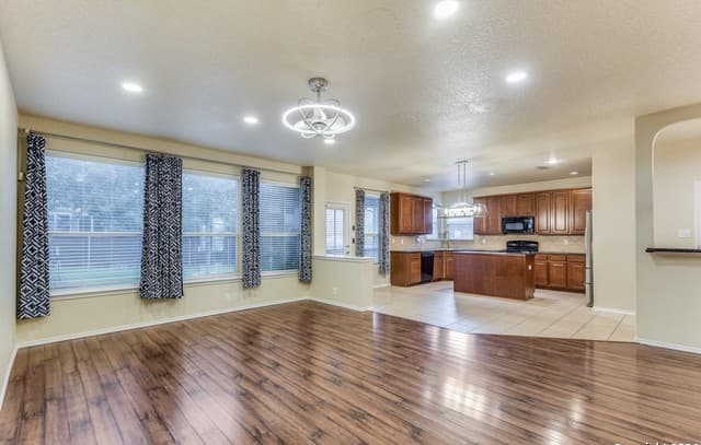 5723  White Oak Cv, San Antonio, TX 78253 — photo 5