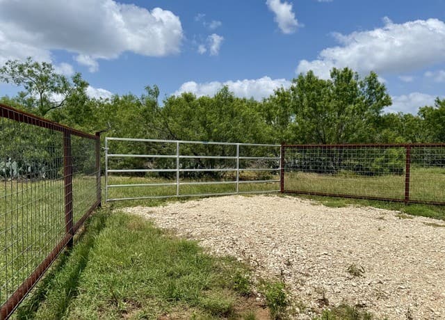 2253 County Road 332