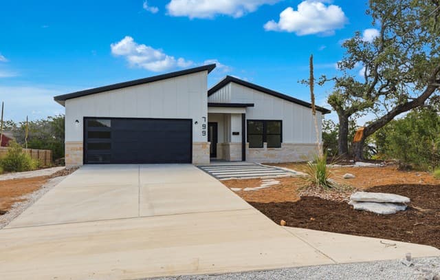 799 Mockingbird Cove