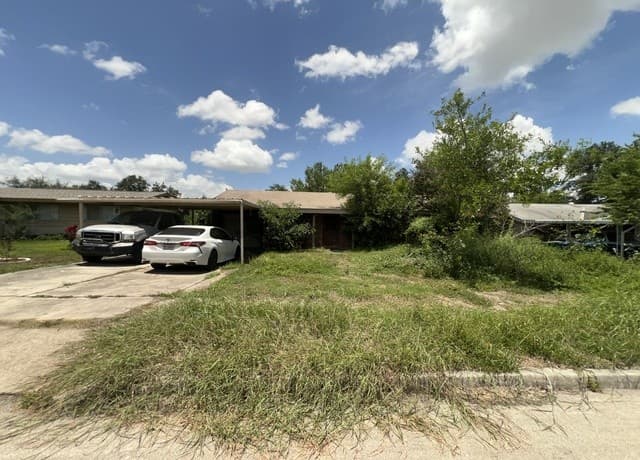 6283 Cedar Valley Dr, San Antonio, TX 78242 — photo 2