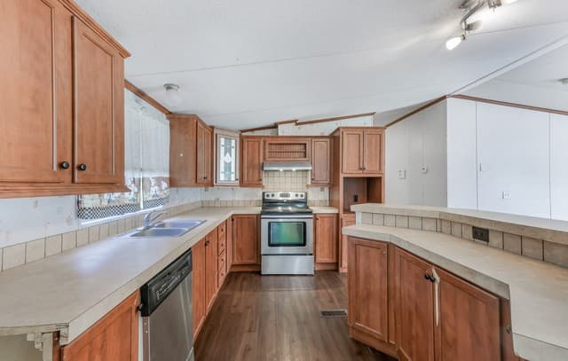22707  Savannah Hts, Von Ormy, TX 78073 — photo 11
