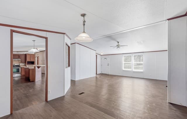 22707  Savannah Hts, Von Ormy, TX 78073 — photo 6