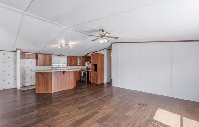 22707  Savannah Hts, Von Ormy, TX 78073 — photo 7