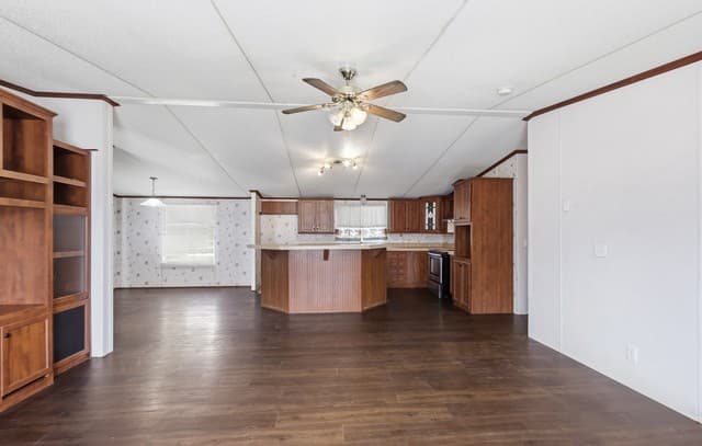 22707  Savannah Hts, Von Ormy, TX 78073 — photo 8