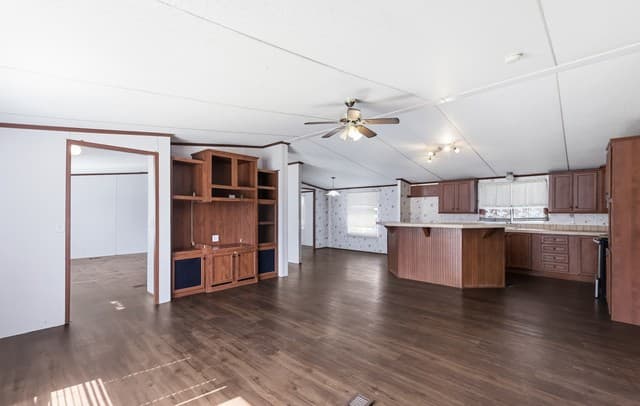 22707  Savannah Hts, Von Ormy, TX 78073 — photo 9