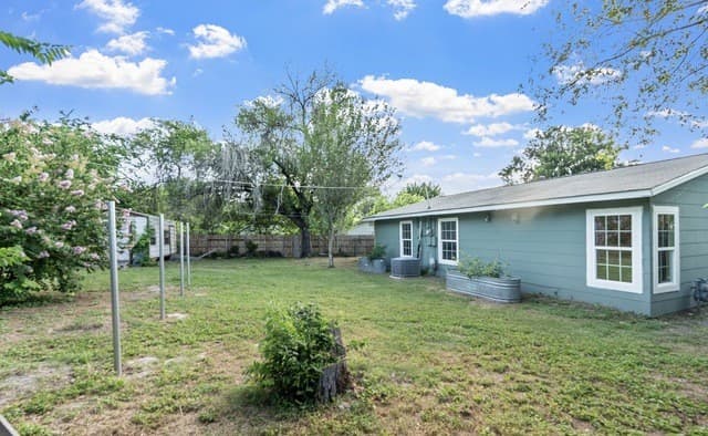 6806  Bender Dr, San Antonio, TX 78229 — photo 16