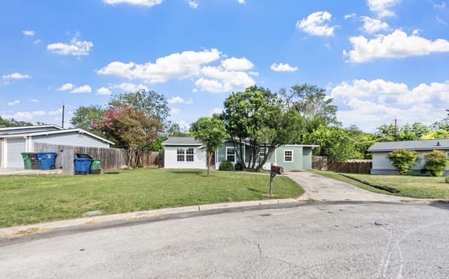 6806  Bender Dr, San Antonio, TX 78229 — photo 3