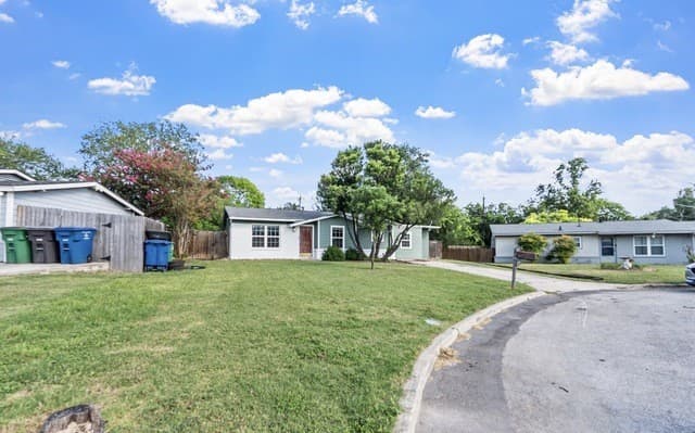 6806  Bender Dr, San Antonio, TX 78229 — photo 9