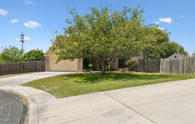 5810  Elk Lake Dr, San Antonio, TX 78244 — photo 12