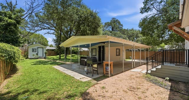 321 E Mistletoe, San Antonio, TX 78212 — photo 16