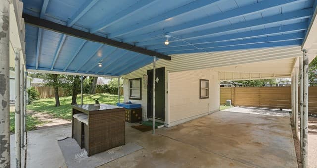 321 E Mistletoe, San Antonio, TX 78212 — photo 19
