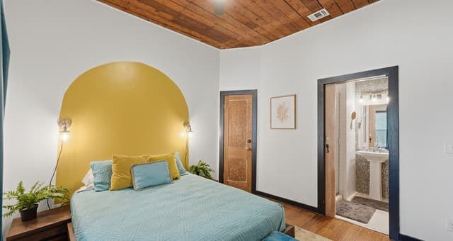 321 E Mistletoe, San Antonio, TX 78212 — photo 9