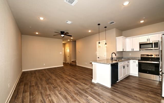 11302  Clearmine Unit 102, San Antonio, TX 78224 — photo 15