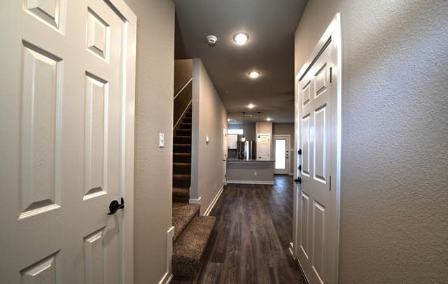 11302  Clearmine Unit 102, San Antonio, TX 78224 — photo 2