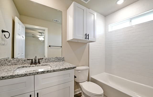 11302  Clearmine Unit 102, San Antonio, TX 78224 — photo 20