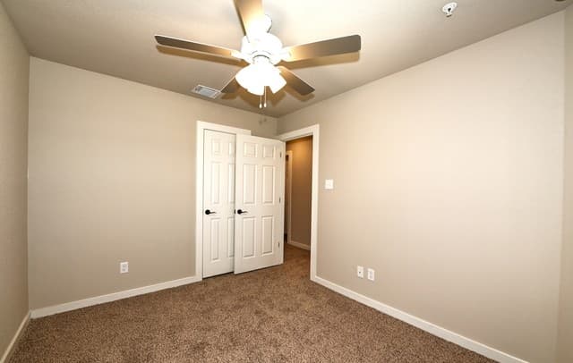 11302  Clearmine Unit 102, San Antonio, TX 78224 — photo 23