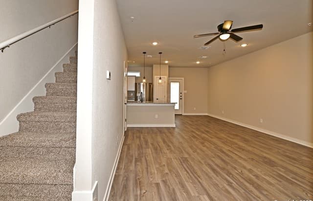 11315  Clearmine Unit 102, San Antonio, TX 78224 — photo 11