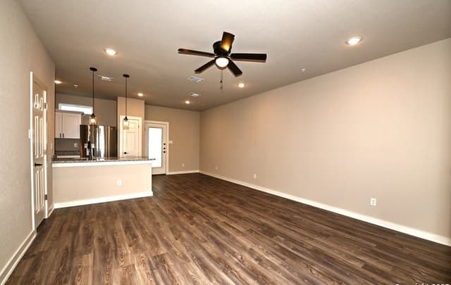 11315  Clearmine Unit 102, San Antonio, TX 78224 — photo 12