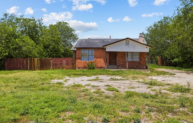 607  Rockwell Blvd, San Antonio, TX 78224 — photo 2