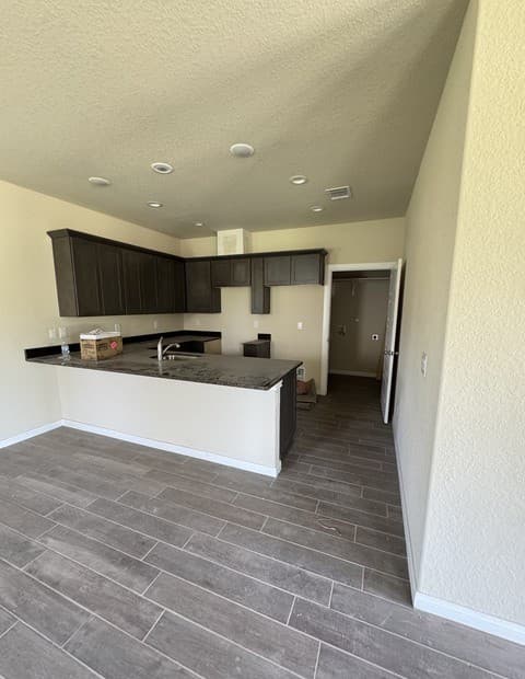 4712  Higdon, San Antonio, TX 78223 — photo 4