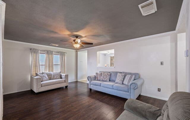 9743  Green Plain Dr, San Antonio, TX 78245 — photo 5