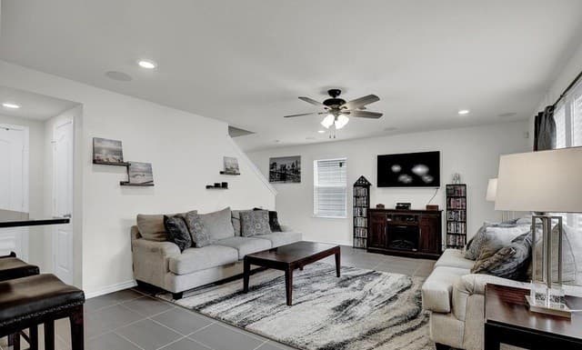 667  Anthem Ln, New Braunfels, TX 78132 — photo 8