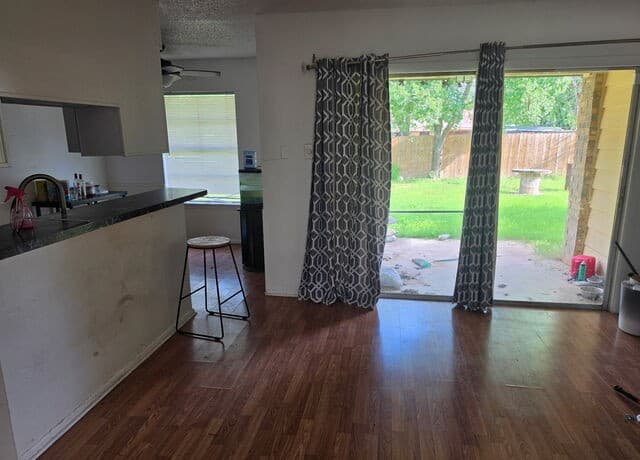 4426  Jamestown, San Antonio, TX 78220 — photo 3