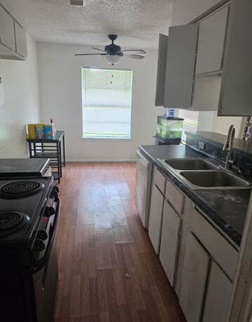 4426  Jamestown, San Antonio, TX 78220 — photo 7
