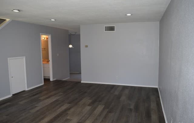 8119  Scottshill, San Antonio, TX 78209 — photo 2