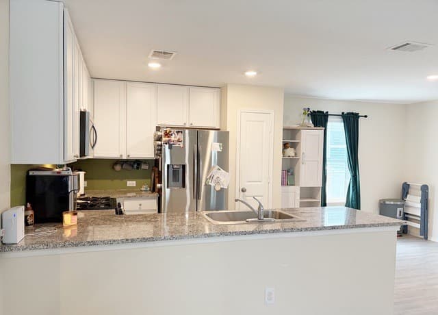 8935  Astral Pl, San Antonio, TX 78252 — photo 10