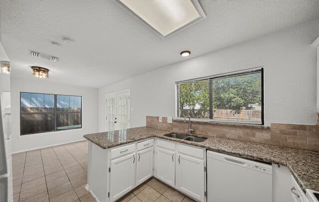7106  Warrior Trl, San Antonio, TX 78244 — photo 17