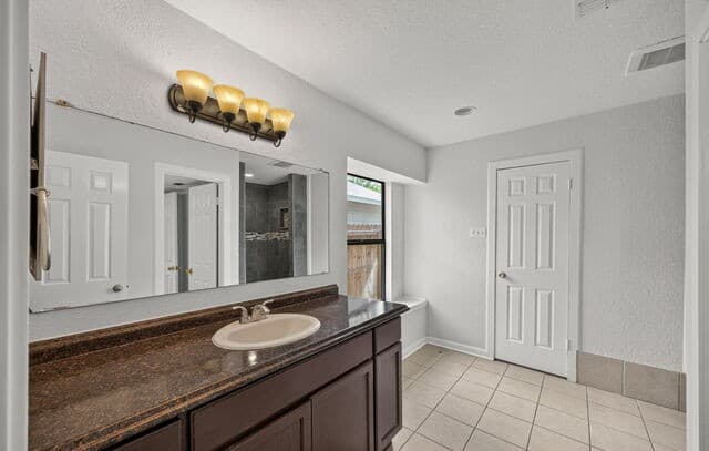 7106  Warrior Trl, San Antonio, TX 78244 — photo 22