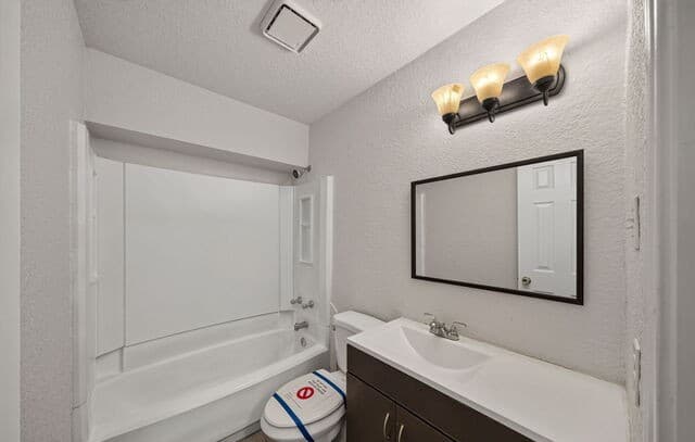 7106  Warrior Trl, San Antonio, TX 78244 — photo 25